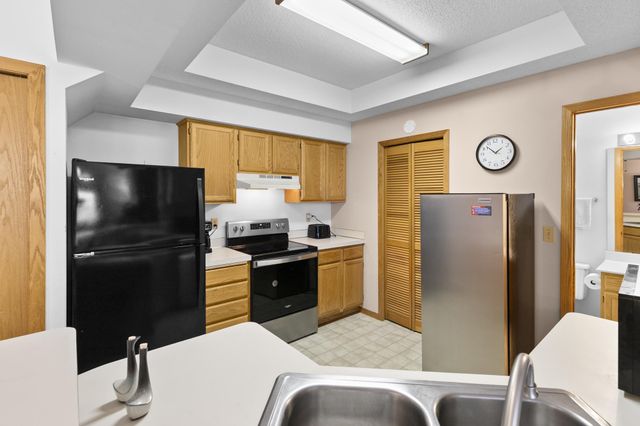 526 Lovell Avenue 6, Roseville, MN 55113