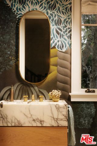 13167 Boca De Canon Lane, Los Angeles, CA 90049