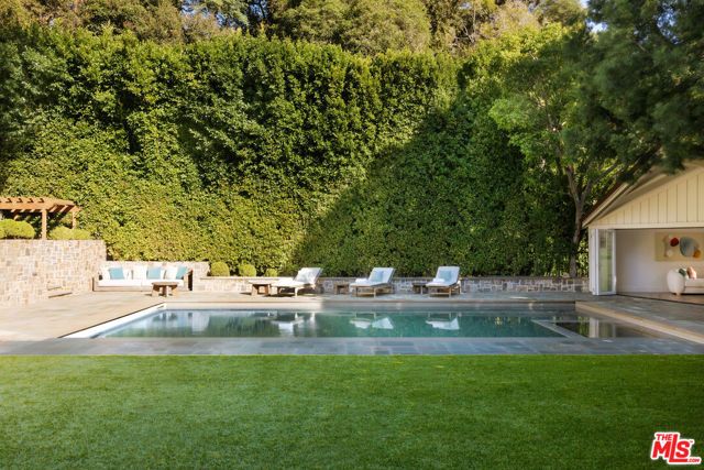 13167 Boca De Canon Lane, Los Angeles, CA 90049