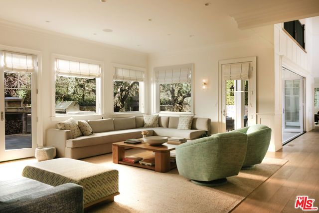 13167 Boca De Canon Lane, Los Angeles, CA 90049