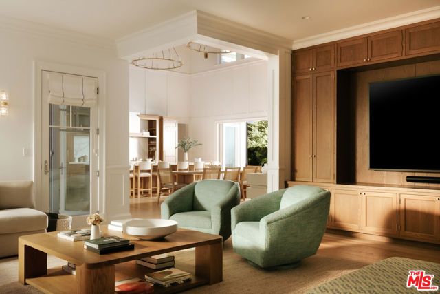 13167 Boca De Canon Lane, Los Angeles, CA 90049