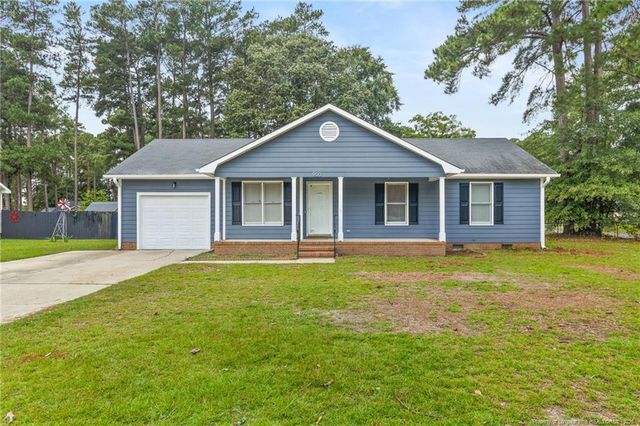 900 Hollydale Lane, Fayetteville, NC 28314