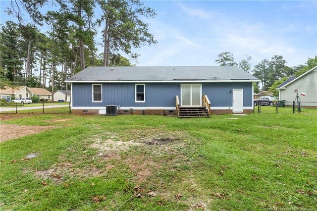 900 Hollydale Lane, Fayetteville, NC 28314