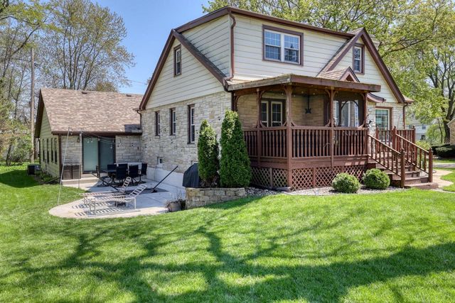 5518 110th STREET, Hales Corners, WI 53130