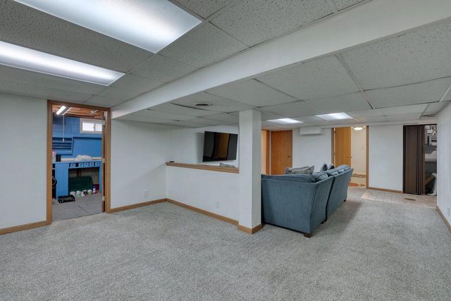 5518 110th STREET, Hales Corners, WI 53130