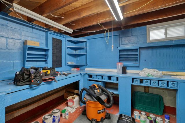 5518 110th STREET, Hales Corners, WI 53130