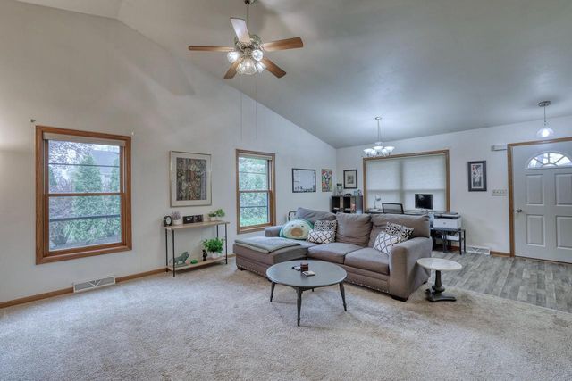 5518 110th STREET, Hales Corners, WI 53130