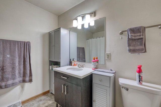 5518 110th STREET, Hales Corners, WI 53130