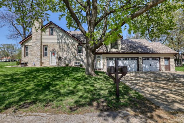 5518 110th STREET, Hales Corners, WI 53130