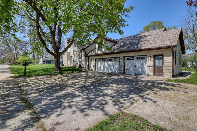 5518 110th STREET, Hales Corners, WI 53130