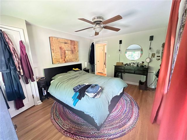 453 Greenlee Rd, Brentwood, PA 15227