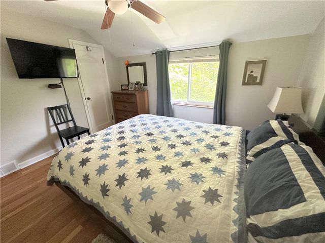 453 Greenlee Rd, Brentwood, PA 15227
