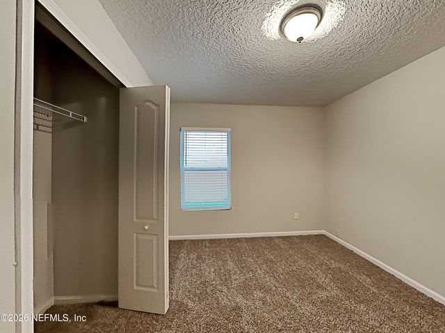13471 DEVAN LEE Drive E, Jacksonville, FL 32226