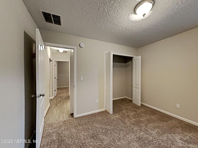 13471 DEVAN LEE Drive E, Jacksonville, FL 32226