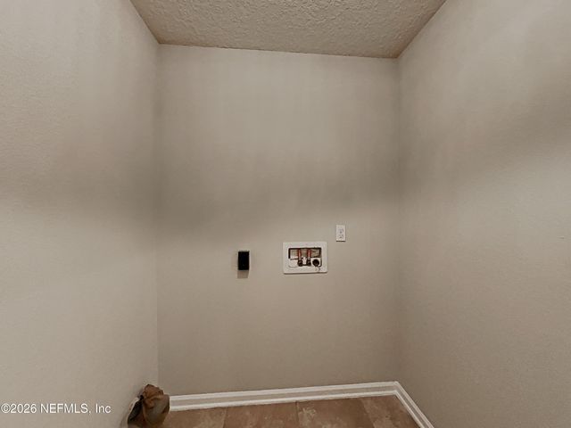 13471 DEVAN LEE Drive E, Jacksonville, FL 32226