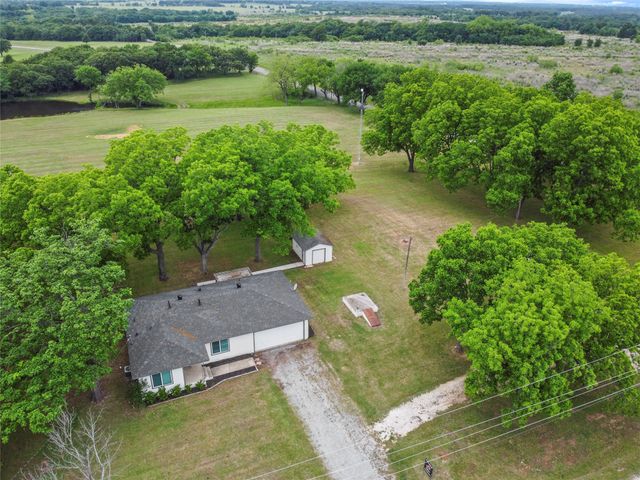 341 Reast Road, Whitesboro, TX 76273