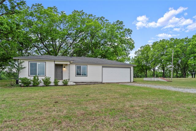 341 Reast Road, Whitesboro, TX 76273