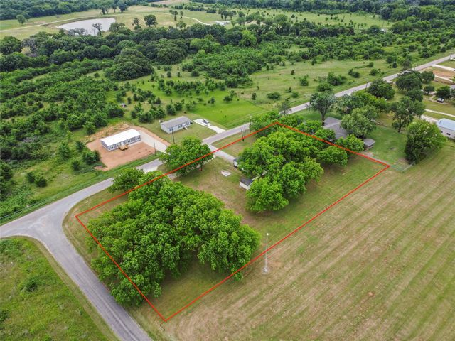 341 Reast Road, Whitesboro, TX 76273