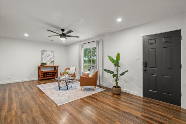 341 Reast Road, Whitesboro, TX 76273