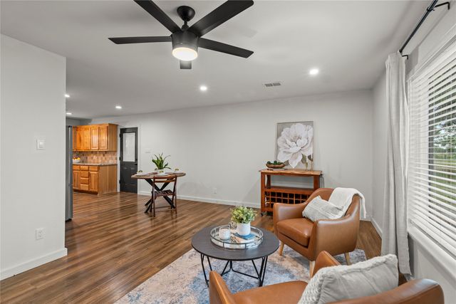 341 Reast Road, Whitesboro, TX 76273