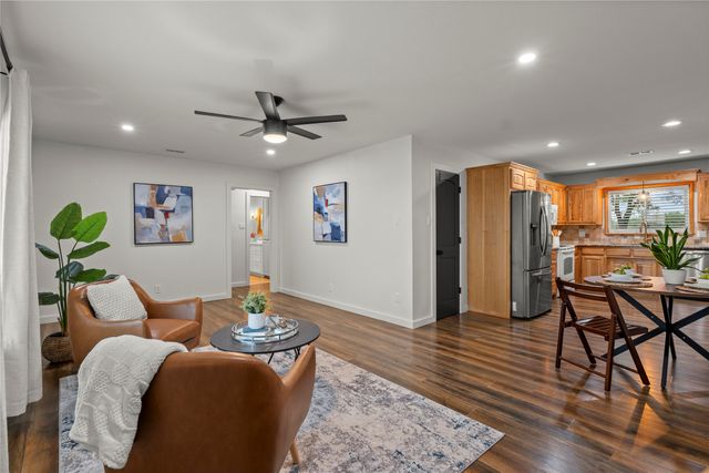 341 Reast Road, Whitesboro, TX 76273