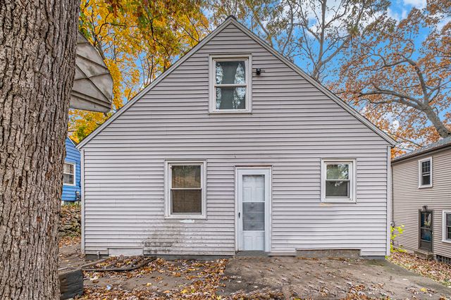 927 Merrifield Street SE, Grand Rapids, MI 49507