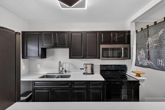 2110 NE 42nd Street 4b, Lighthouse Point, FL 33064