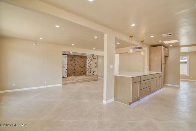 6625 E Paseo San Ciro, Tucson, AZ 85710