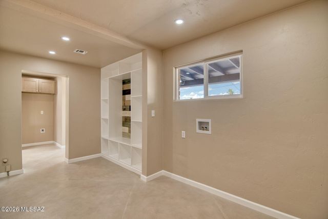 6625 E Paseo San Ciro, Tucson, AZ 85710