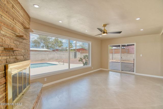 6625 E Paseo San Ciro, Tucson, AZ 85710