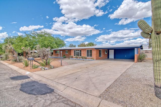 6625 E Paseo San Ciro, Tucson, AZ 85710