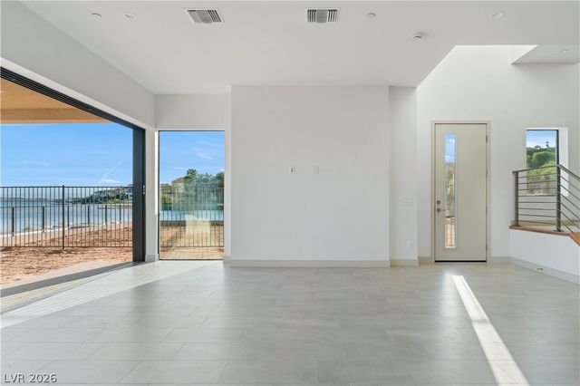 66 Lakefront Drive, Henderson, NV 89011