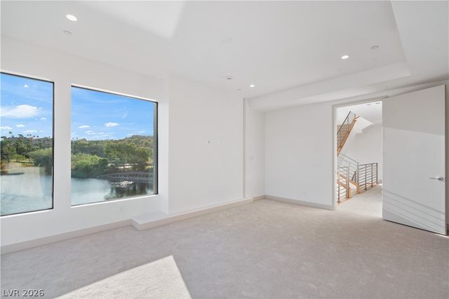 66 Lakefront Drive, Henderson, NV 89011