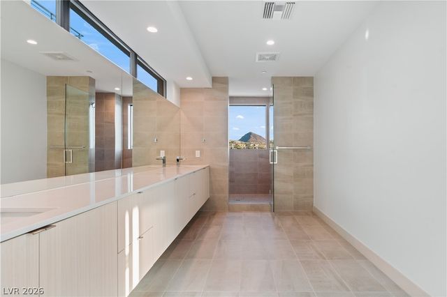 66 Lakefront Drive, Henderson, NV 89011