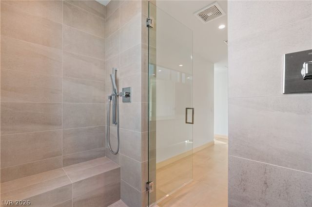 66 Lakefront Drive, Henderson, NV 89011