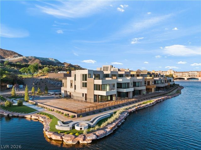 66 Lakefront Drive, Henderson, NV 89011