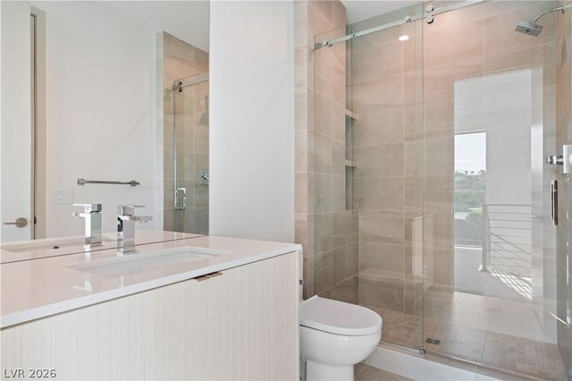 66 Lakefront Drive, Henderson, NV 89011