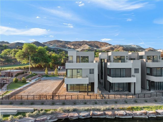 66 Lakefront Drive, Henderson, NV 89011