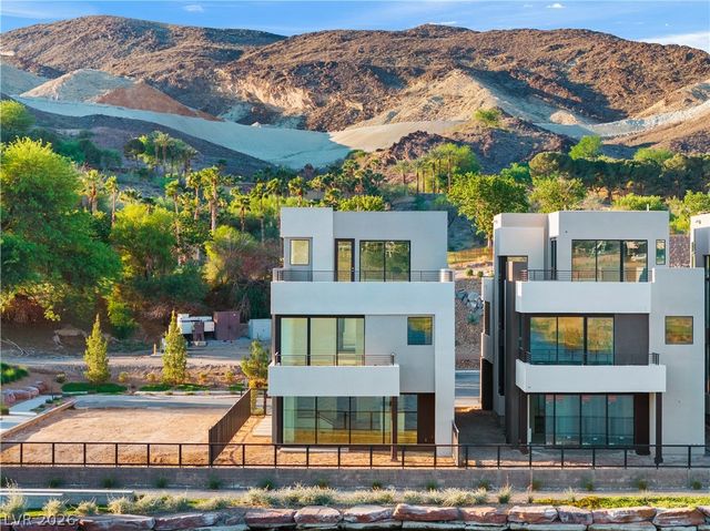 66 Lakefront Drive, Henderson, NV 89011