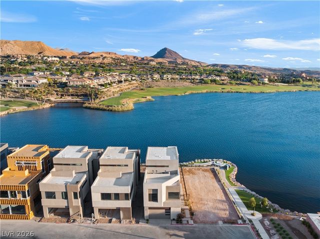 66 Lakefront Drive, Henderson, NV 89011