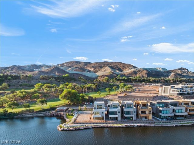 66 Lakefront Drive, Henderson, NV 89011