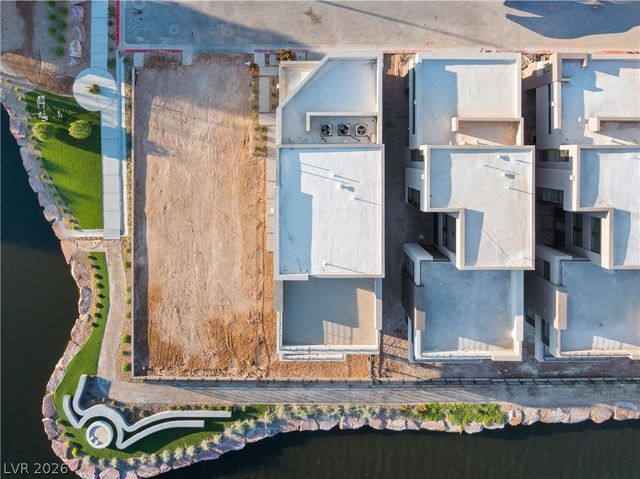 66 Lakefront Drive, Henderson, NV 89011