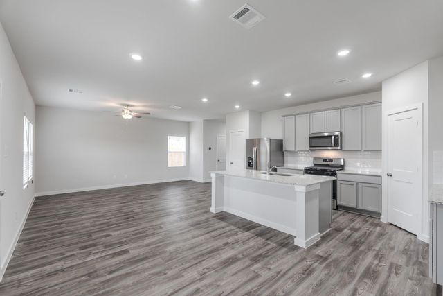 7843 Alset Drive, Magnolia, TX 77354