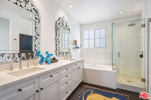 5400 Playa Vista Drive 23, Los Angeles, CA 90094
