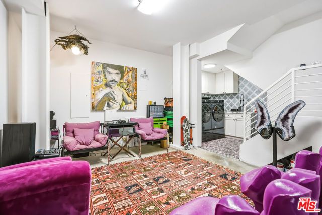 5400 Playa Vista Drive 23, Los Angeles, CA 90094