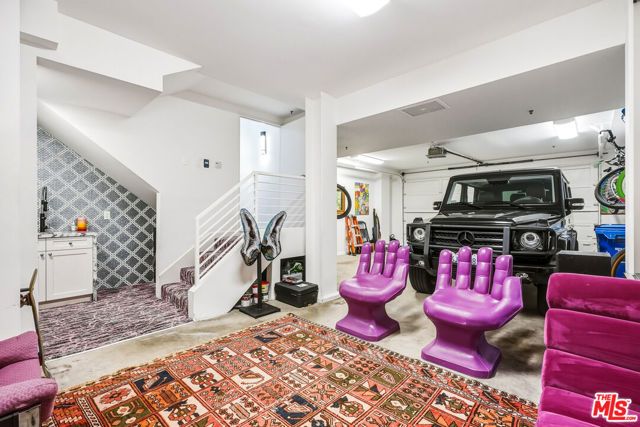 5400 Playa Vista Drive 23, Los Angeles, CA 90094