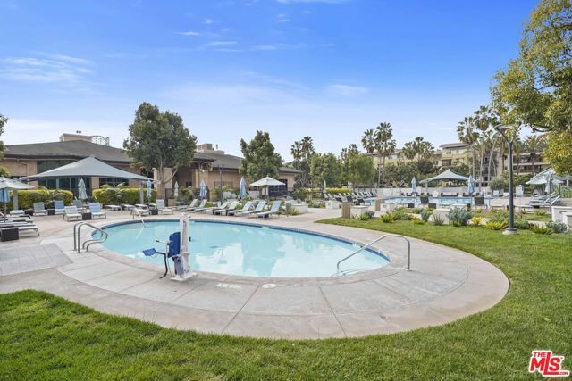 5400 Playa Vista Drive 23, Los Angeles, CA 90094