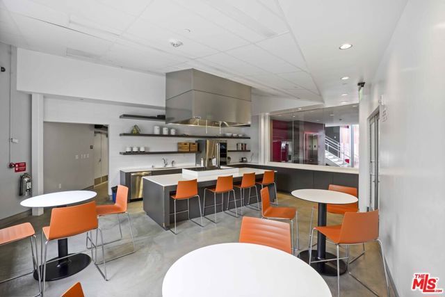 5400 Playa Vista Drive 23, Los Angeles, CA 90094