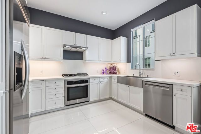 5400 Playa Vista Drive 23, Los Angeles, CA 90094