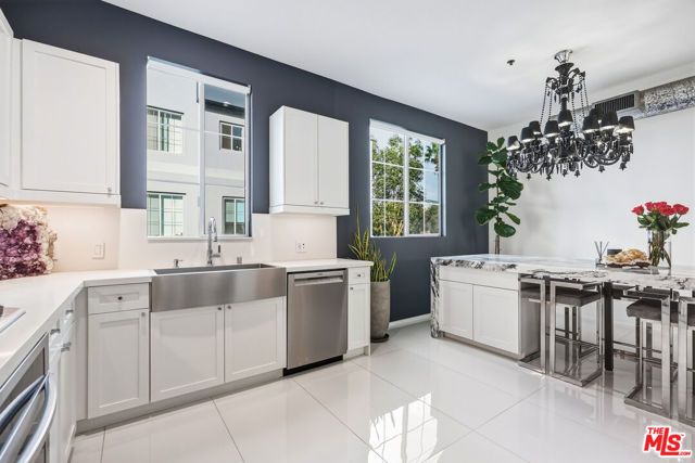 5400 Playa Vista Drive 23, Los Angeles, CA 90094